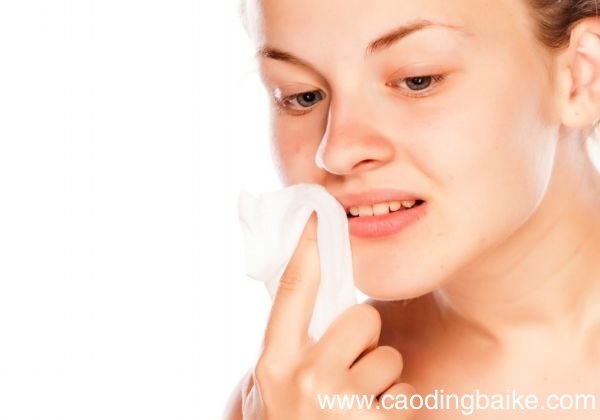 卸妆水的作用是什么 卸妆水有哪些效果