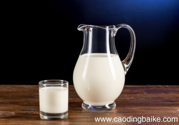 自制眼膜如何去眼袋 自制眼膜去眼袋的方法