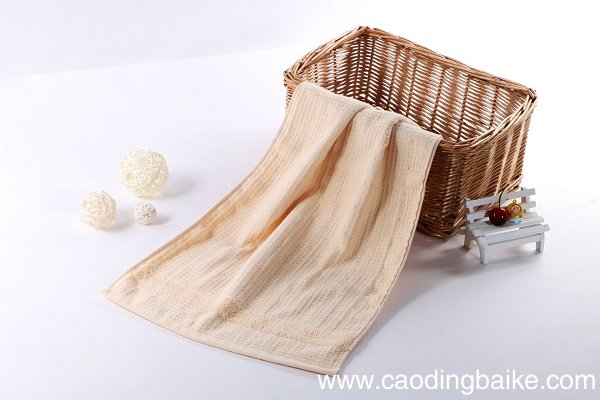 涂口红不起皮的小秘诀 涂口红会起皮怎么办