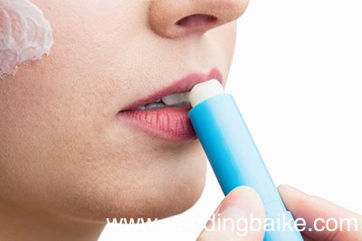 预防嘴巴干裂有哪些方法 怎么预防嘴巴干裂