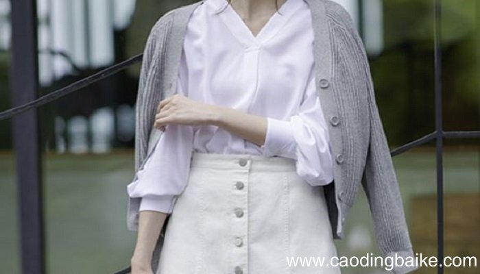 半身长裙适合搭配哪种外套 半身长裙怎么搭配外套