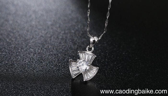 夏天戴项链出汗怎么养护 夏天戴项链怎么保养