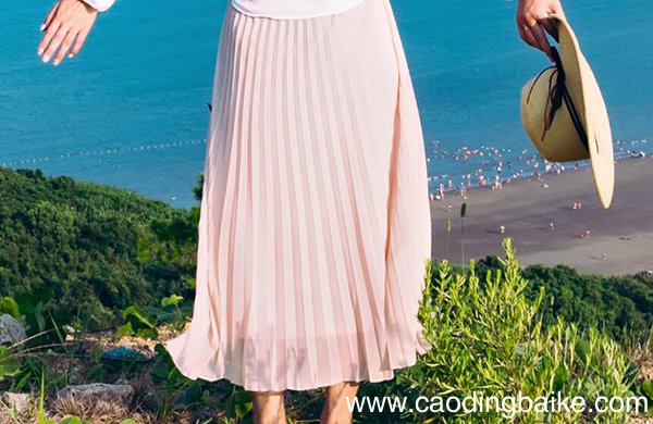 冬天毛衣搭配什么裙子 毛衣适合搭配的裙子有哪些