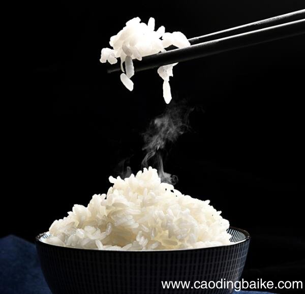 鼻子上黑头多怎么办 去黑头的方法有哪些