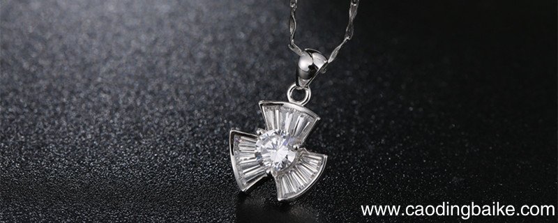 水钻和锆石的区别 水钻和锆石的区别是什么