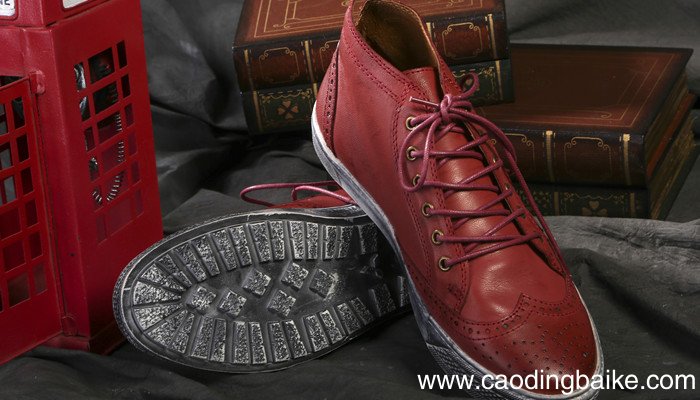 什么鞋底遇水瓷砖上防滑 什么鞋底对瓷砖防滑