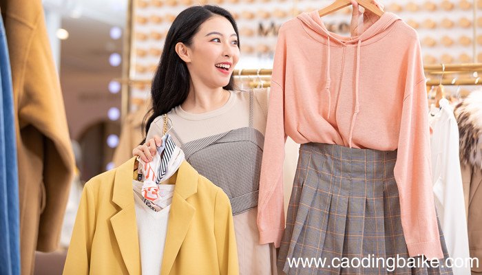 穿衣缺少曲线是什么意思 穿衣没有曲线是什么意思