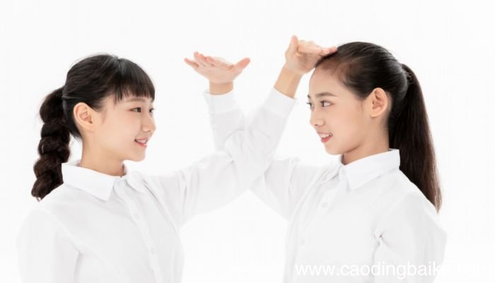 18岁女孩身高体重标准是多少18岁女孩标准的身高体重是多少