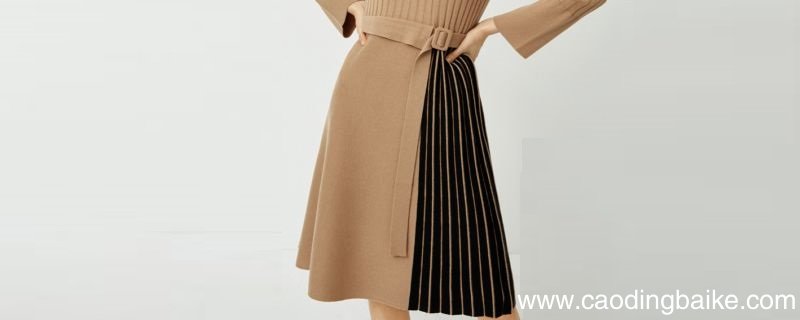 棕色裙子如何搭配 棕色裙子的搭配方法