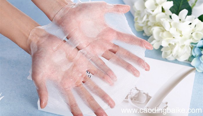 敷完面膜到底要不要洗脸 晚上敷完面膜到底要不要洗脸