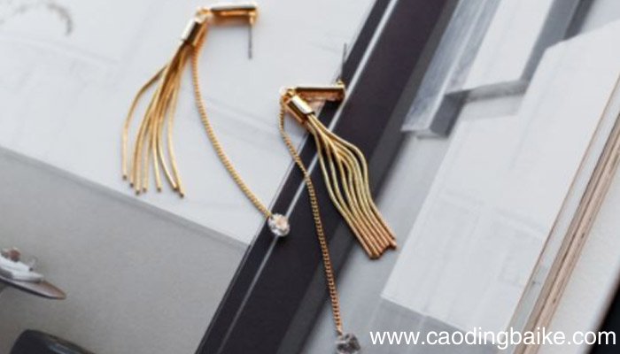 v金的戴久了会褪色吗v金戴久了会不会褪色