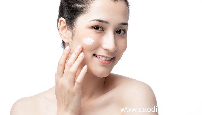 法国大宝和防晒的顺序 先涂法国大宝还是防晒