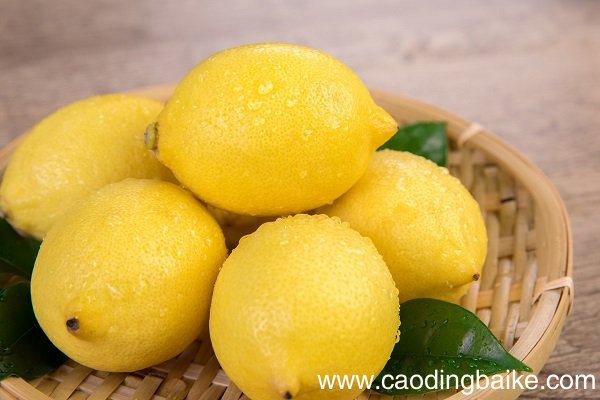 衣服汗味洗不掉怎么办 怎么去除衣服顽固汗味