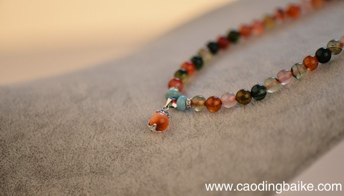 皮筋手链怎么收尾 皮筋手链怎么收尾好看