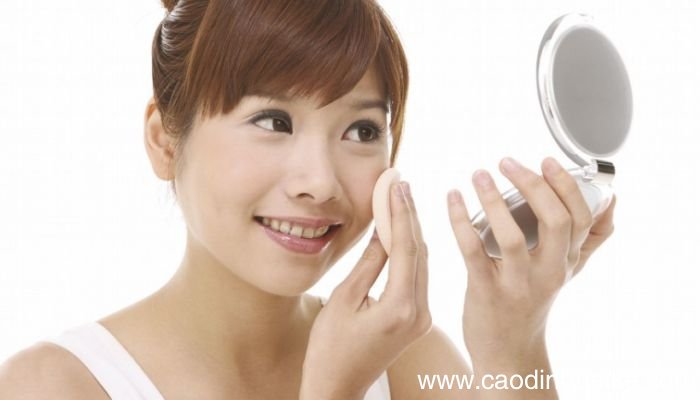 粉饼3年了还能用吗粉饼3年了还能继续使用吗