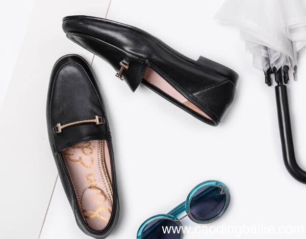 皮衣搭配什么鞋子 皮衣搭配什么鞋子