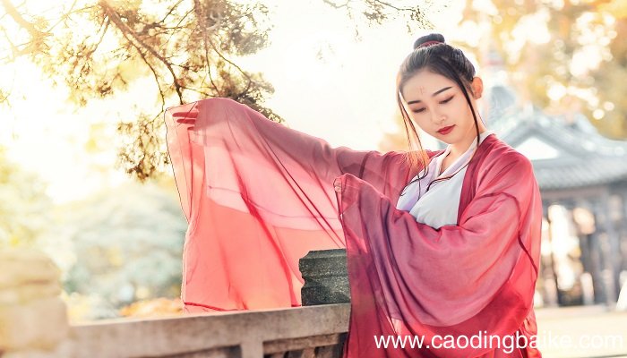 汉服发型简单教程 汉服日常发型简单扎法