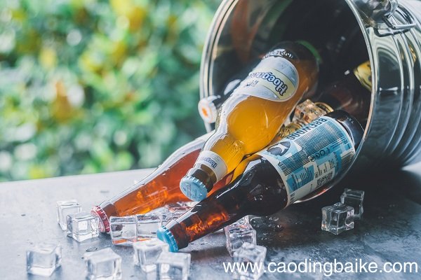 头发软化后的味道如何去除 头发软化之后有异味怎样去除