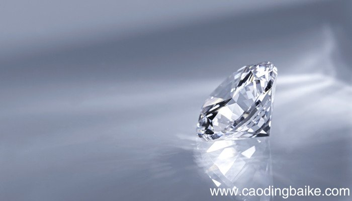黄钻石和白钻石有什么区别 黄钻和白钻的区别