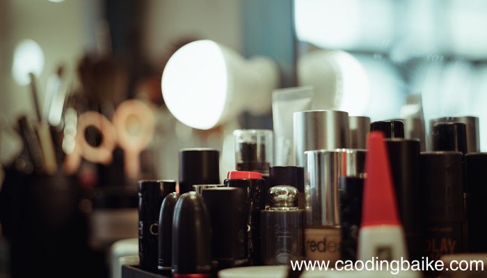 素颜霜晚上睡觉的时候可以涂抹吗 素颜霜能晚上睡觉时涂吗