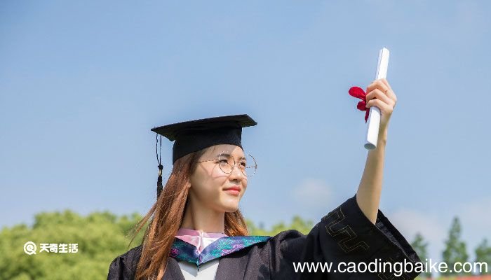 学士服领子颜色分类 金融学士服领子颜色