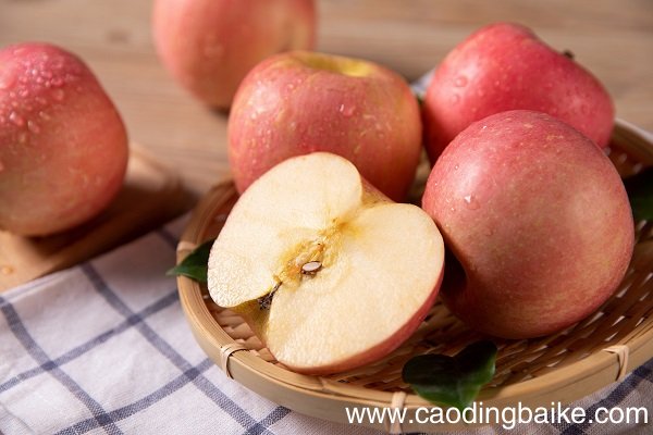 右脸颊长痘痘应该怎么调理 脸颊长痘痘怎么调理