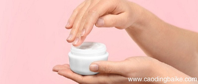 润肤霜的正确使用方法 润肤霜如何正确使用