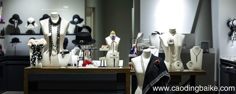 女生粉水晶戴左手还是右手女生粉水晶戴右手还是左手