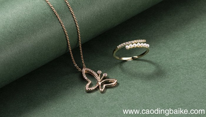 纯银会变黑吗 纯银会变黑不