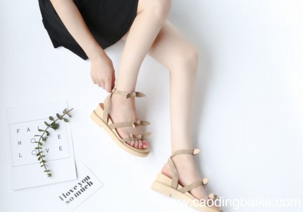 小个子女生适合哪些穿搭 小个子穿什么好看