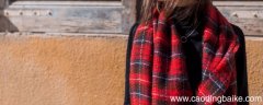 格子围巾怎么搭配 格子围巾如何搭好看