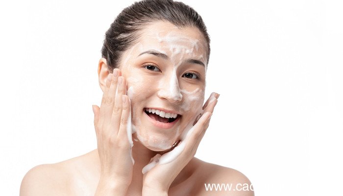 一天不洗脸对皮肤有什么影响 一天不洗脸会不会对皮肤有影响