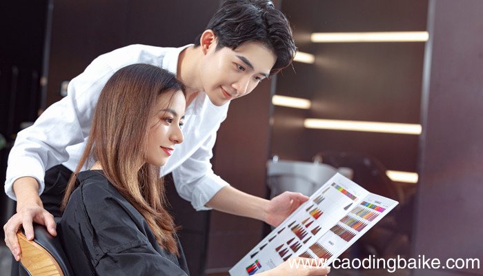 头发上色是干头发还是湿头发 头发上色前要湿的还是干着