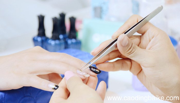 大力胶和粘钻胶有什么区别 大力胶和粘钻胶的区别