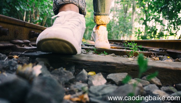 kayano和nimbus区别 kayano和nimbus区别是