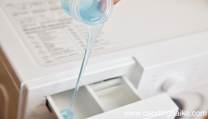 羽绒服有汗味怎么去除 羽绒服有汗味怎么去除异味儿