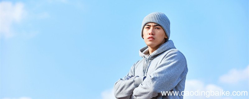 卫衣下面穿什么裤子 卫衣下面穿什么裤子最好看