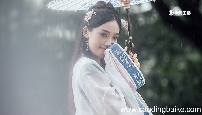 汉服是左襟压右襟还是右襟压左襟 汉服是左襟压右襟吗