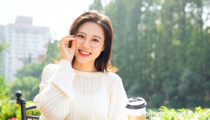 怎样戴眼镜鼻子不留印戴眼镜鼻子留印怎么办