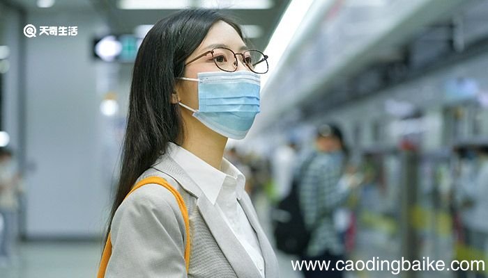 方脸戴什么形状的眼镜 方脸该戴哪种眼镜