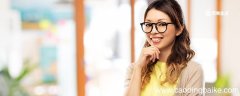 方脸戴什么形状的眼镜 方脸该戴哪种眼镜