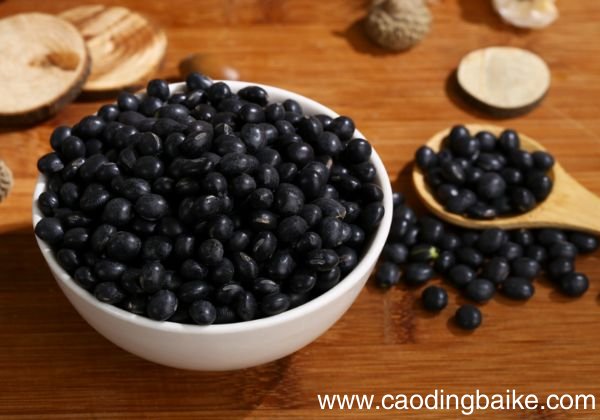 吃什么生头发 对头发好的食物有哪些