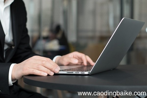 右脸颊长痘的原因是什么右侧脸颊长痘是什么原因