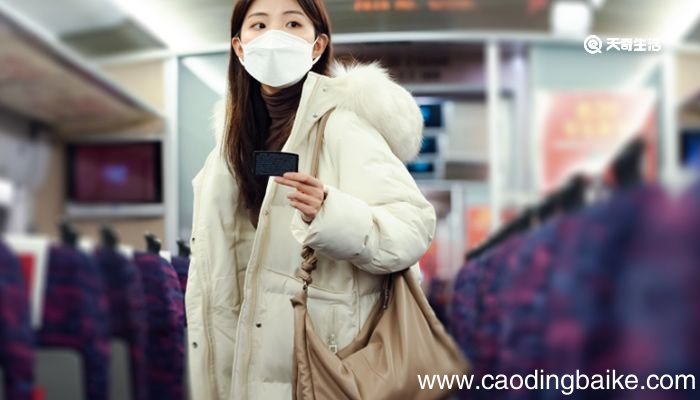 moncler是什么牌子 moncler是奢侈品牌吗