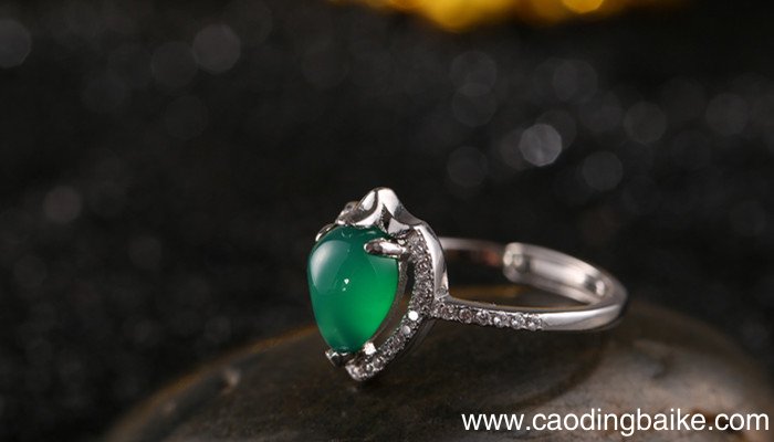 凉水石与翡翠的区别 凉水石与翡翠的区别在哪里