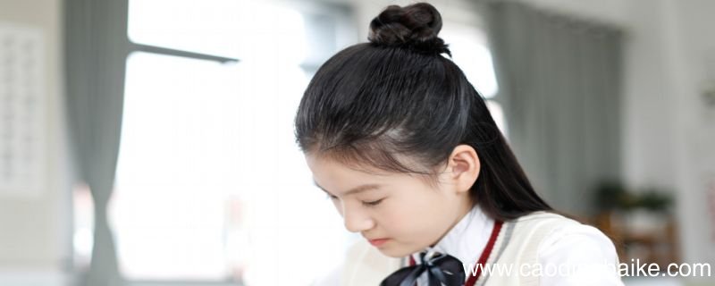 简单半丸子头扎法简单半丸子头怎么扎