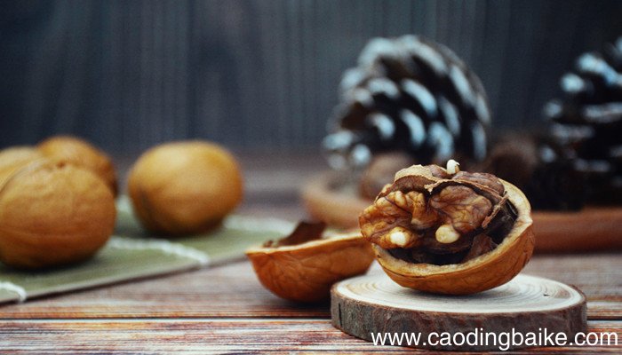 猴头黄皮和红皮的区别 猴头分红皮黄皮吗