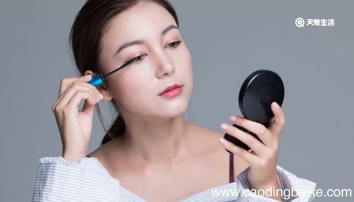 睫毛膏怎么卸 睫毛膏怎么卸比较干净