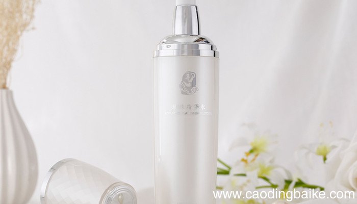 精华乳和面霜有什么区别 精华乳和面霜的区别是什么