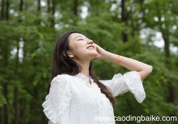夏天出游怎样穿衣搭配 夏季出游穿什么